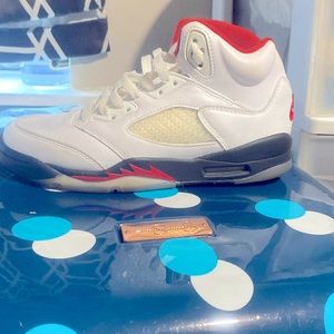 Nike Air Jordan Retro 5 Gs "fire Red” Size 4.5Y